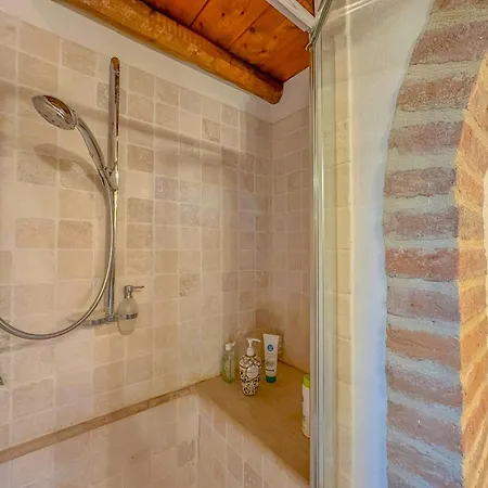 With Jacuzzi In The Hills Vakantiehuis Cetona