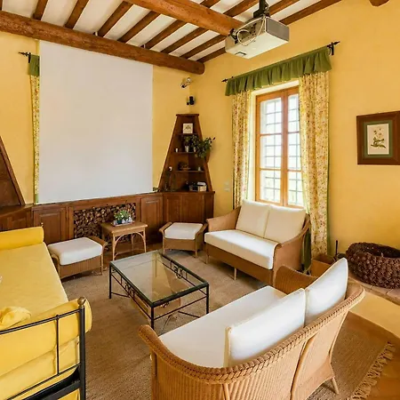 Ferienhaus With Jacuzzi In The Hills *